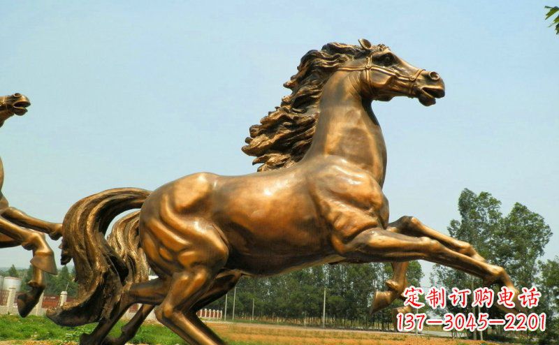 沧州奔腾的马公园玻璃钢仿铜动物雕塑