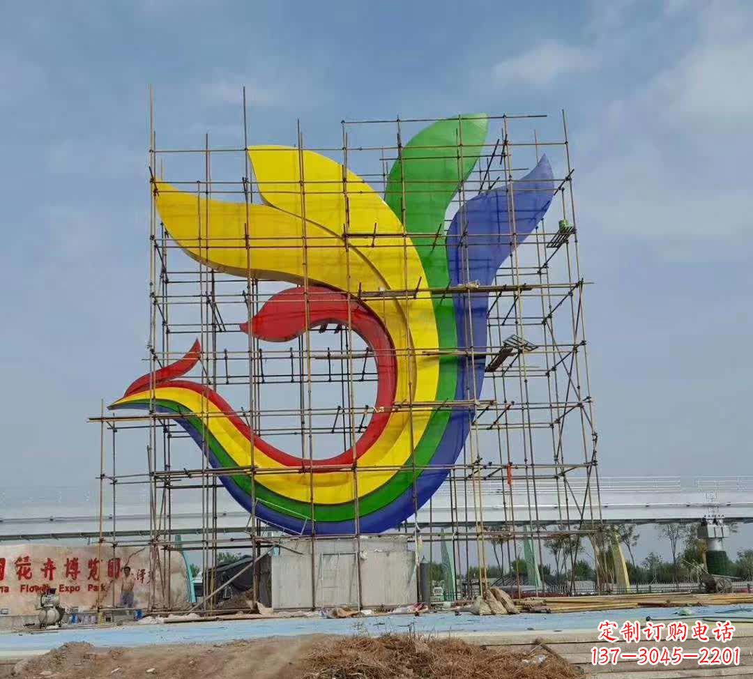 沧州不锈钢彩色凤凰雕塑传承文化,融合美感