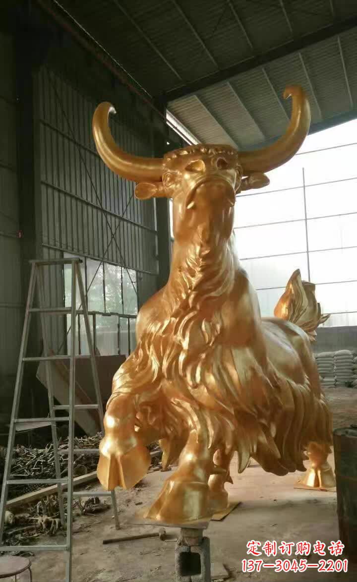 沧州不锈钢城市的钛金牦牛雕塑