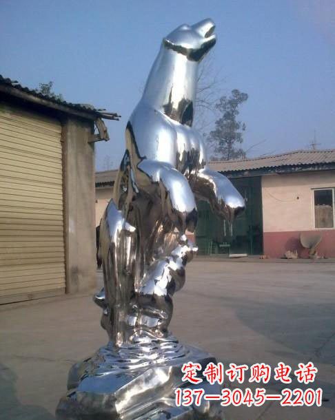沧州不锈钢北极熊雕塑雕刻精美、经久耐用