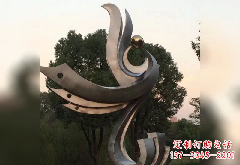 沧州不锈钢凤凰雕塑象征着活力与美丽