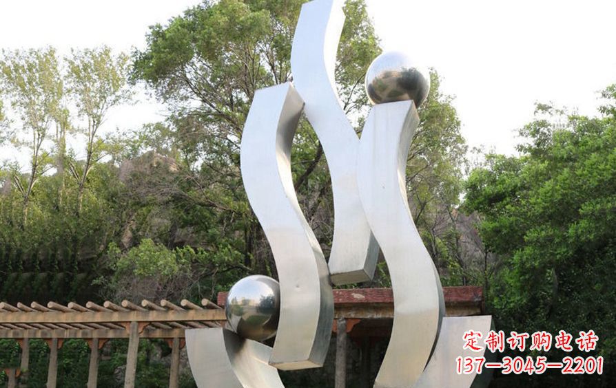 沧州不锈钢飘带雕塑美化小区景观