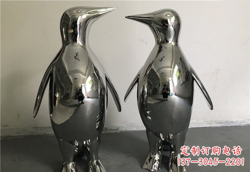 沧州企鹅雕塑以不锈钢赋予生命