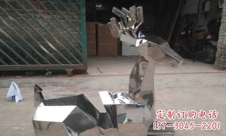 沧州不锈钢鹿雕塑艺术之美