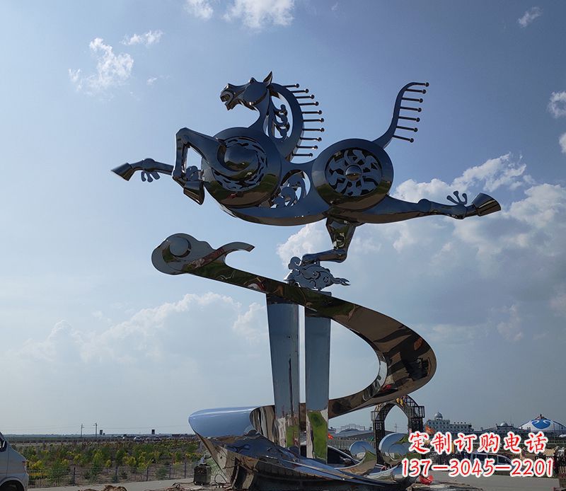 沧州不锈钢大型马踏飞燕景观雕塑集艺术与自然于一体