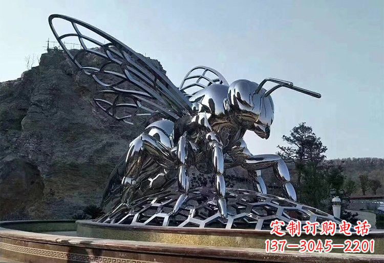 沧州不锈钢大型蜜蜂雕塑铸造出精美绝伦的艺术杰作