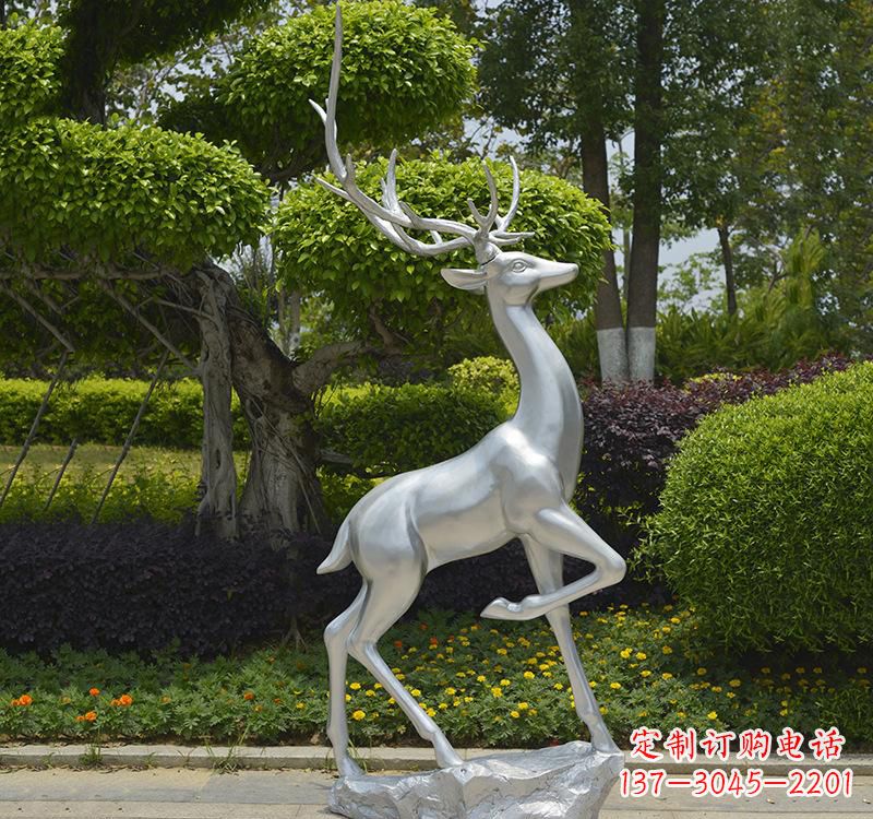 沧州不锈钢梅花鹿雕塑艺术与自然的完美结合
