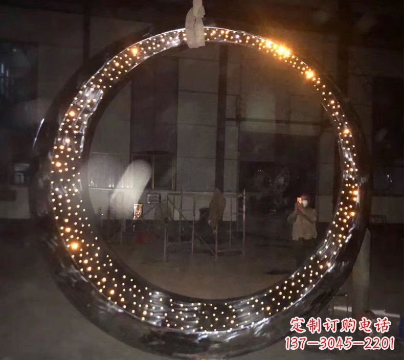 沧州璀璨夜空,不锈钢发光月亮雕塑