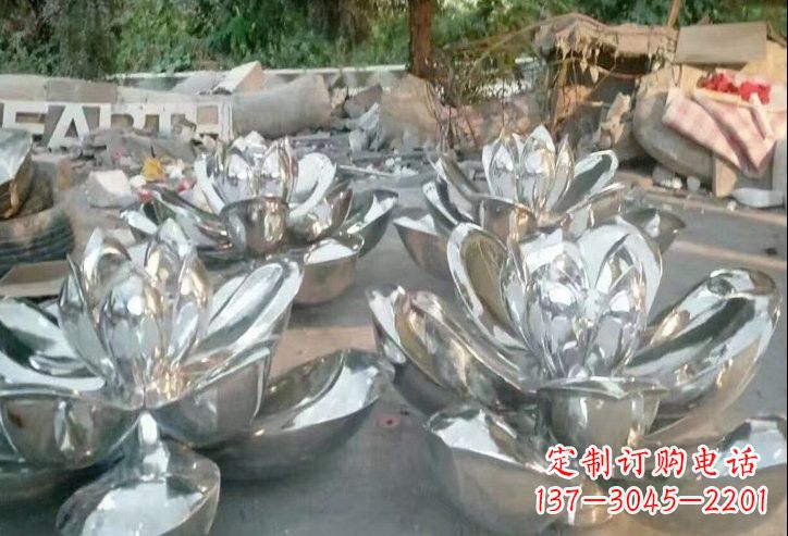 沧州不锈钢莲花雕塑一件象征着美丽与自由的作品