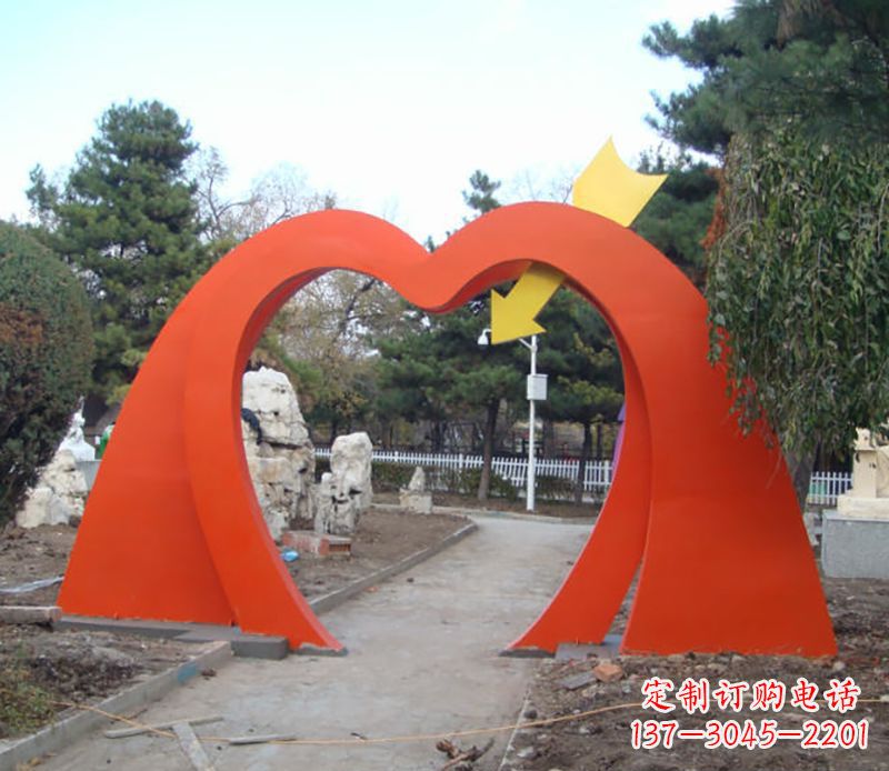 沧州不锈钢拱门雕塑给空间增添灵动之美