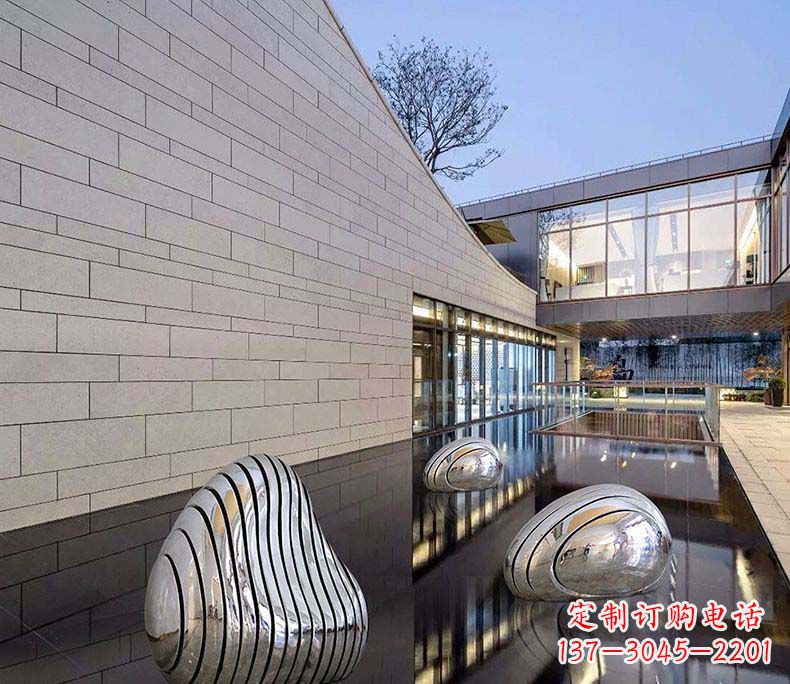 沧州精美不锈钢假山雕塑