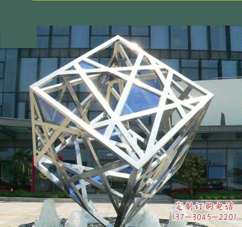 沧州不锈钢镂空魔方雕塑艺术与智慧的完美结合
