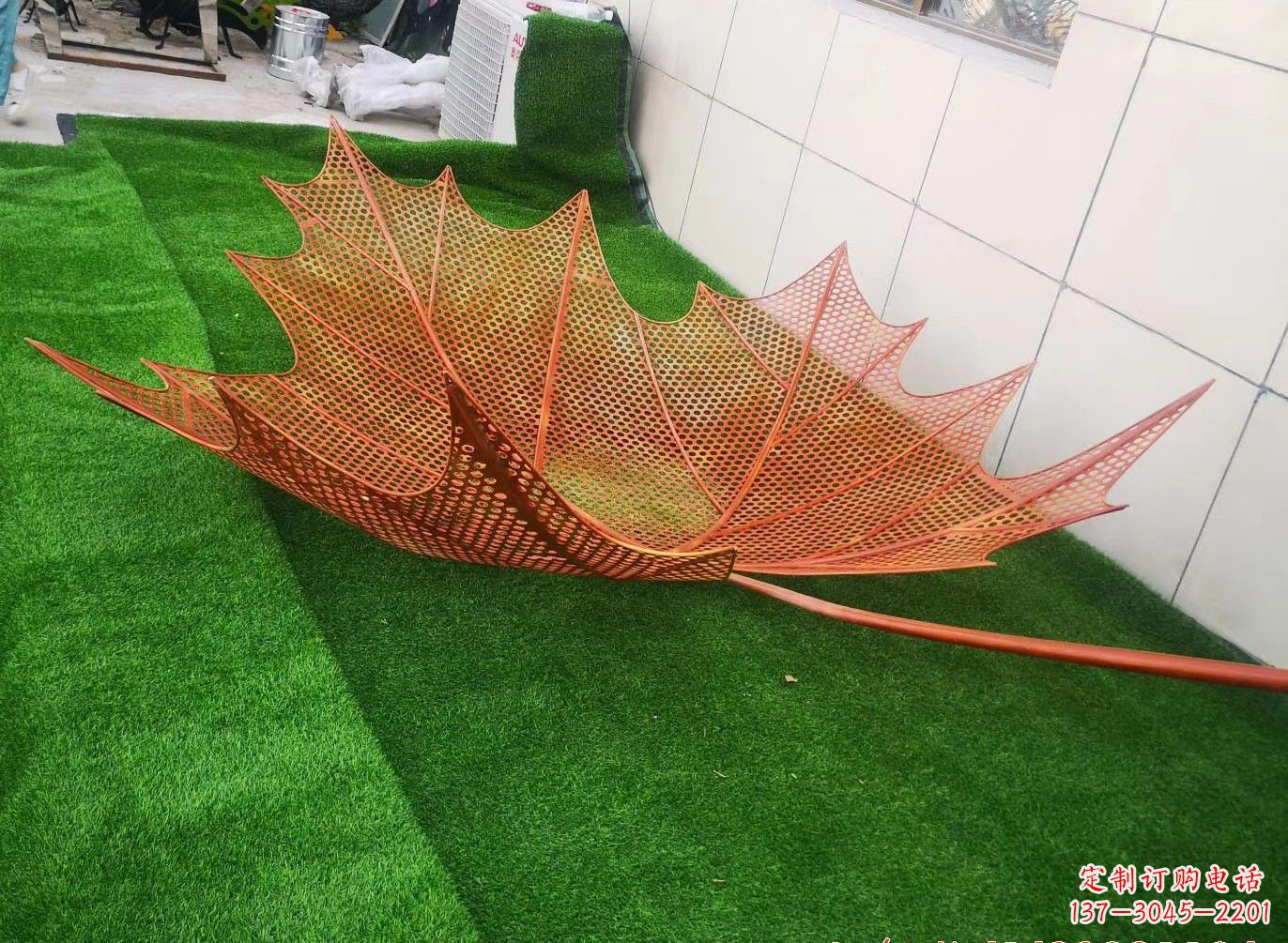 沧州镂空树叶雕塑精彩细节点缀着精美自然风景