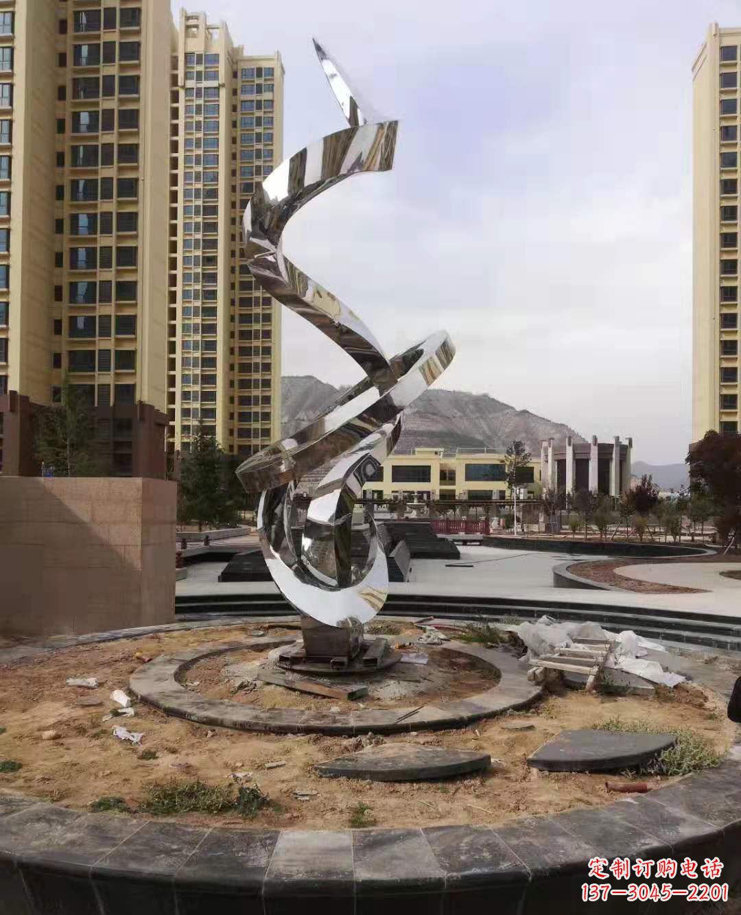 沧州飘带雕塑美化城市空间的艺术