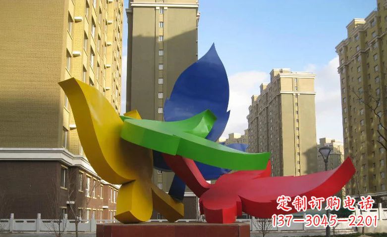 沧州不锈钢树叶景观雕塑美丽而精致