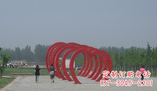 沧州不锈钢心形拱门雕塑美丽而神圣