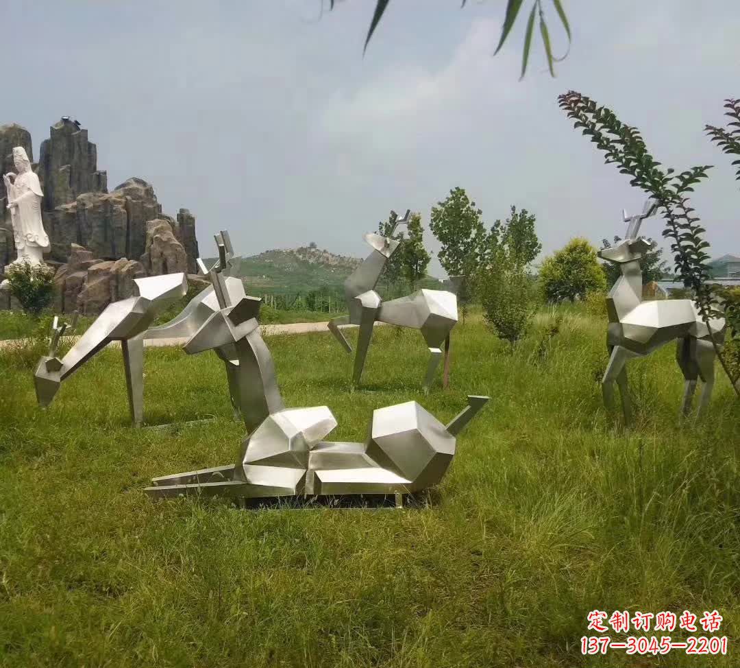 沧州不锈钢锻造的小鹿雕塑