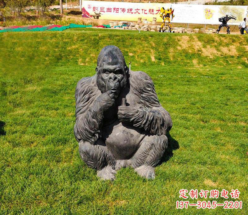 沧州猩猩雕塑——草坪猩猩公园的艺术精品