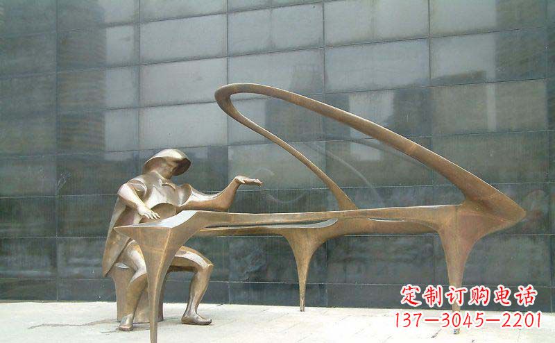 沧州抽象人物弹钢琴街边景观铜雕