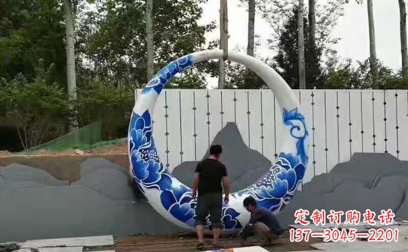 沧州美丽的月亮雕塑