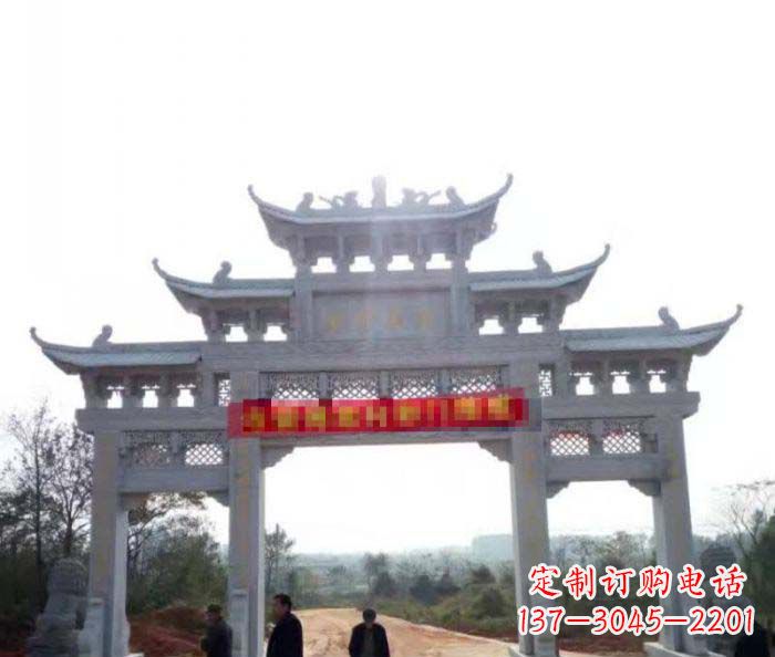 沧州三门石雕牌楼古老而精美的雕塑