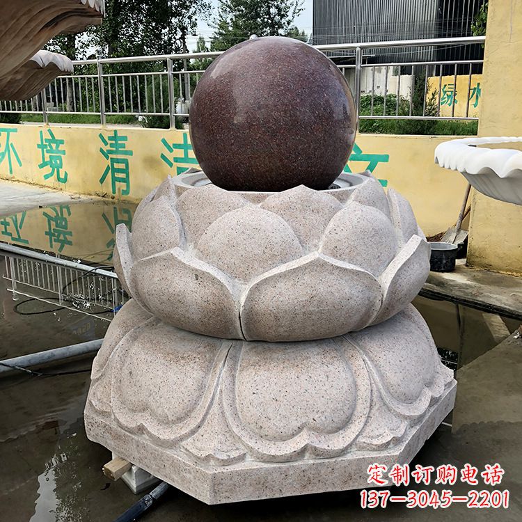 沧州金色彩绘风水球雕塑