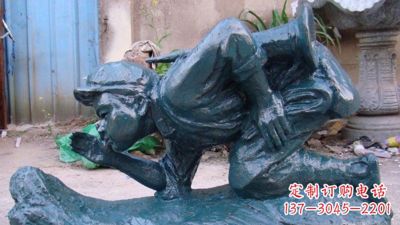 沧州传统文化符号——小红军冲锋号雕塑