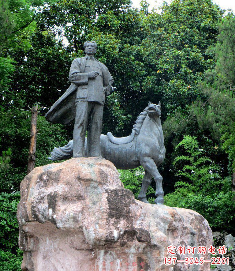 沧州公园毛主席和马景观铜雕