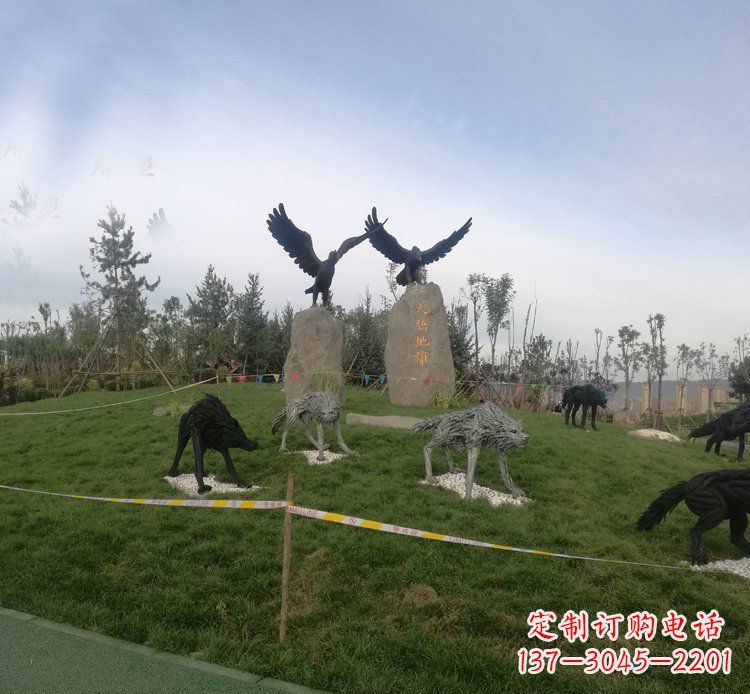 沧州令人惊叹的老鹰雕塑