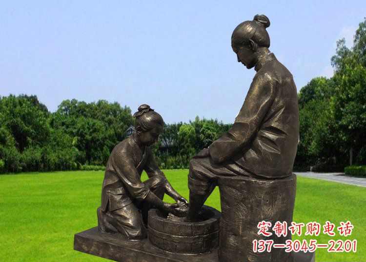 沧州浓浓爱意的母爱,定制青铜铸造的母亲雕塑