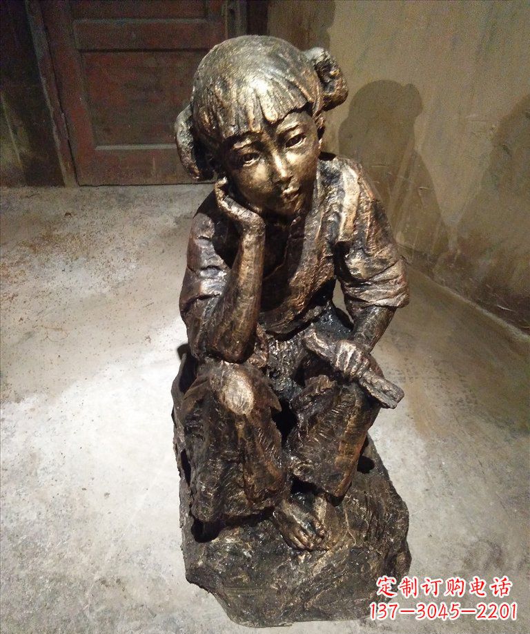 沧州童真美丽的小女孩铜雕