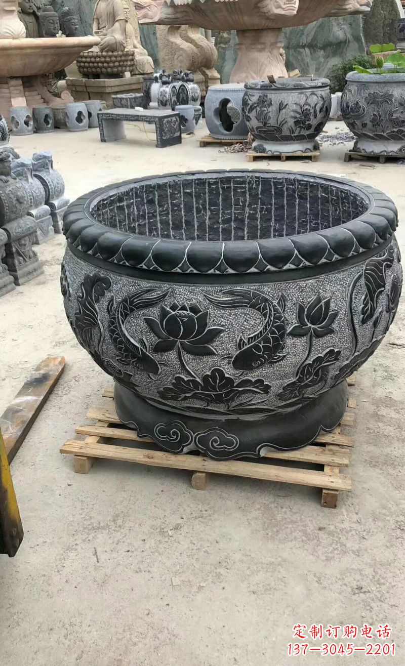 沧州荷花鲤鱼石浮雕水缸,精美独特的艺术之作