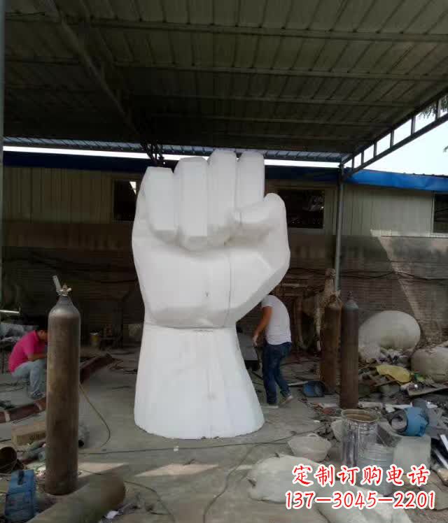 沧州中领雕塑推出户外不锈钢拳头雕塑