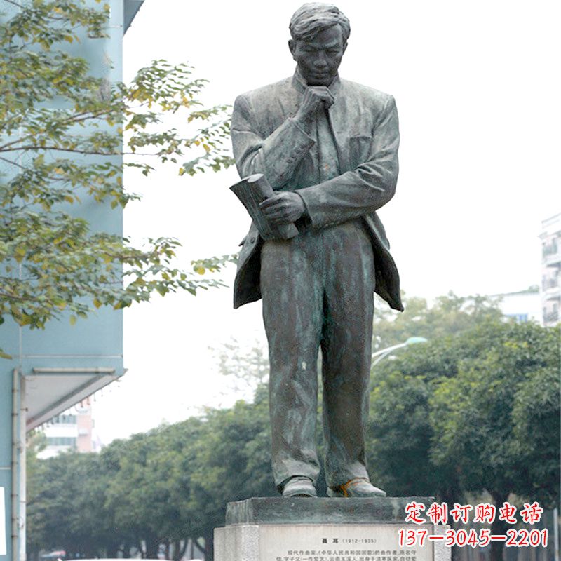 沧州很多历史上著名的人物都有精美的雕塑来表彰…