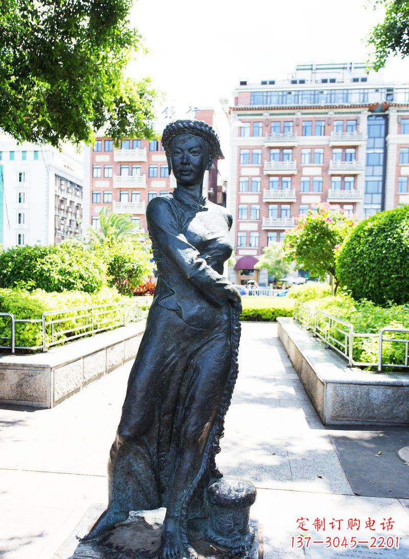 沧州民族风情女性青铜雕塑