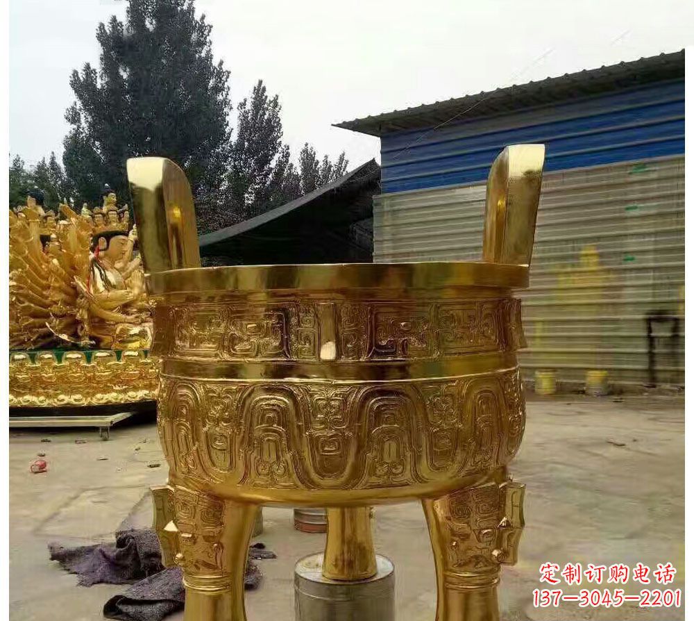 沧州寺庙三足圆形香炉铜雕