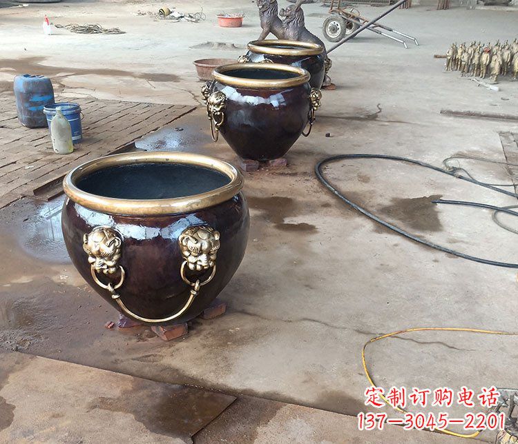 沧州铜雕故宫狮子头水缸雕塑