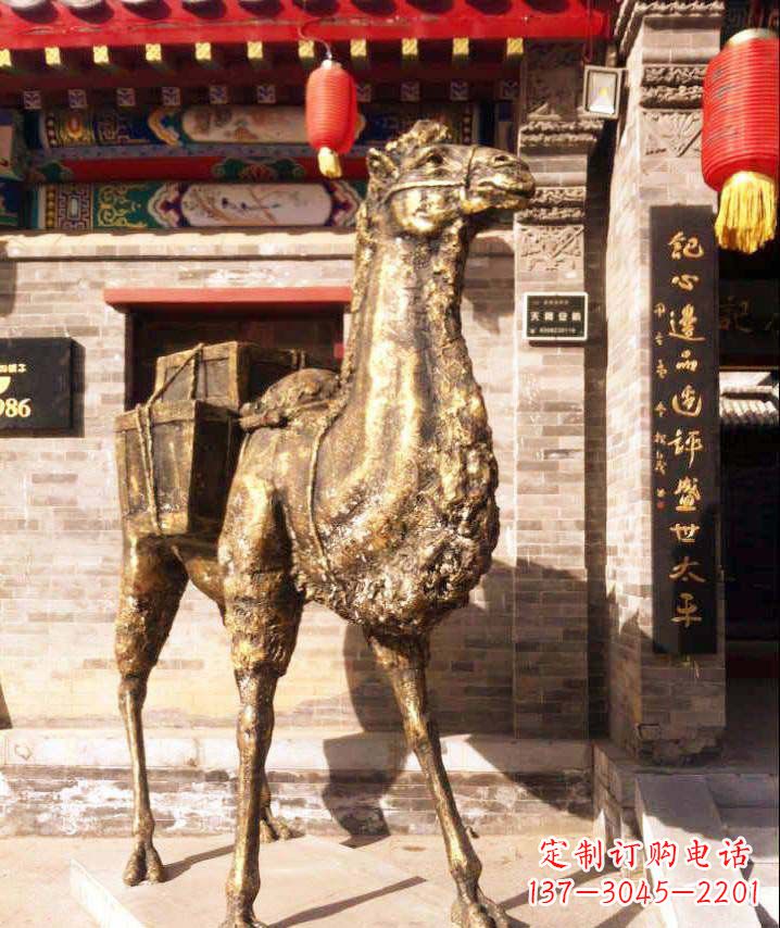 沧州驮行李的骆驼动物铜雕