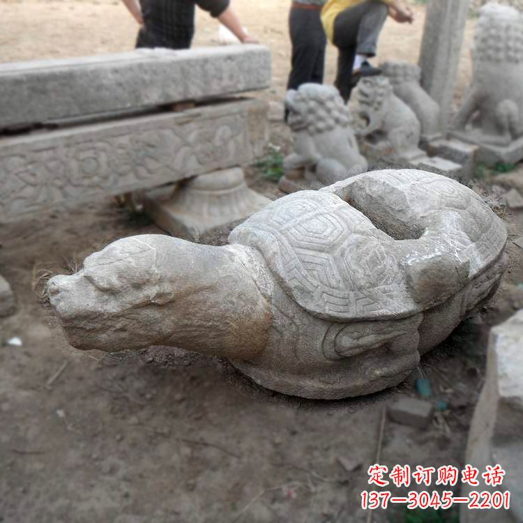 沧州朱雀站在赑屃上的石雕