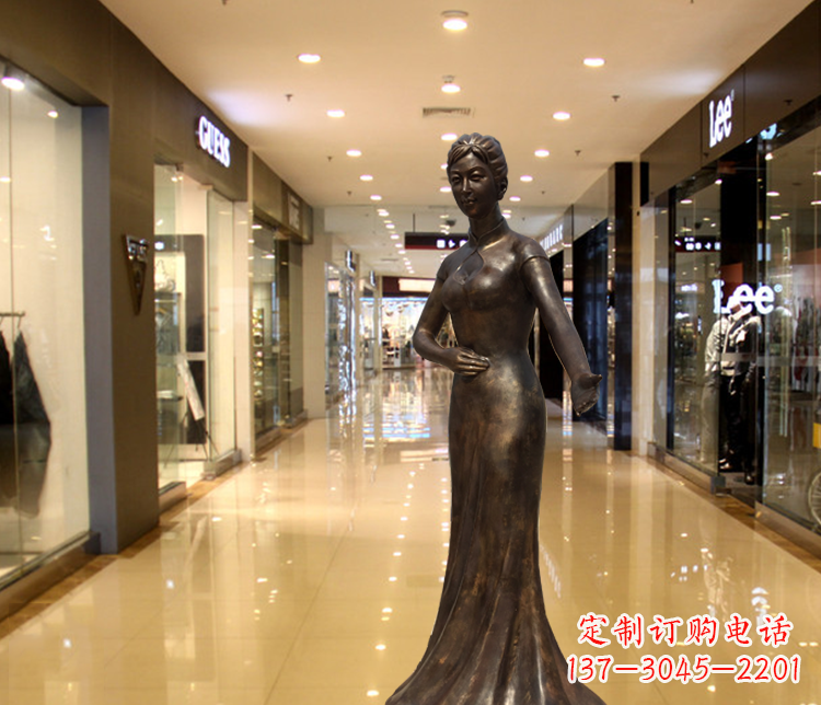 沧州穿旗袍的迎宾女人铜雕